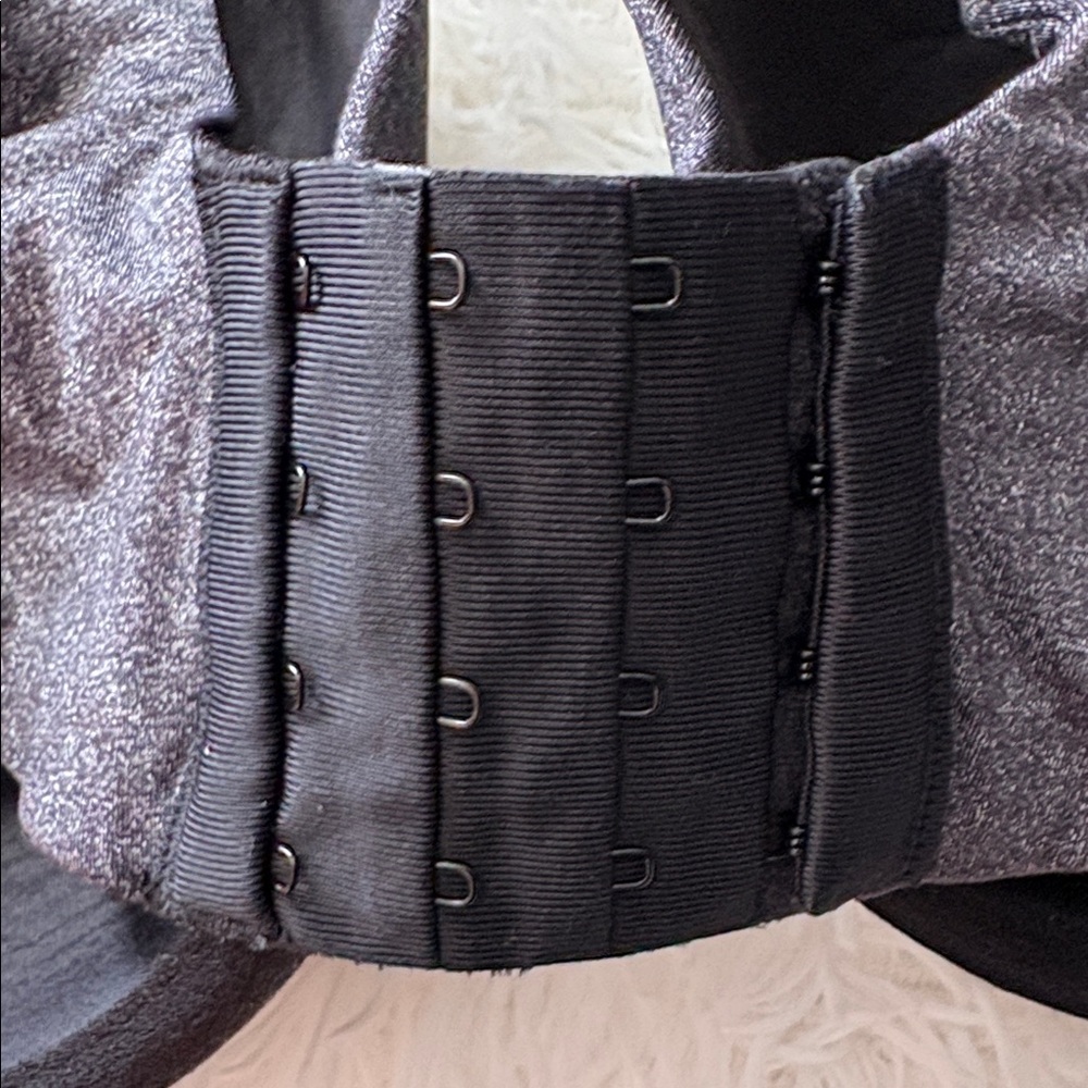 🌚 Abrielle Everyday Full Coverage Bra. 40DDD. Charcoal gray. Excellent. - Picture 5 of 8
